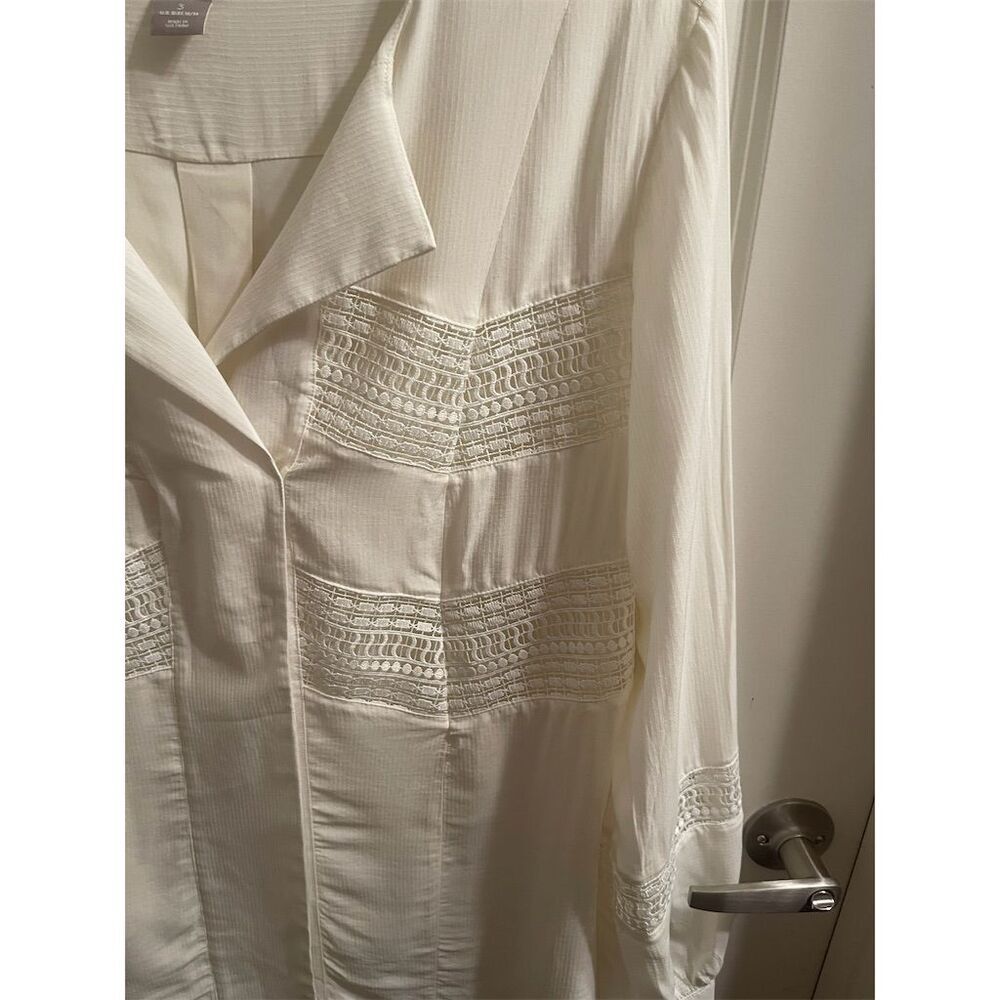 Chicos Women's Ivory Lace-Trim Collared Blouse Size S Long Sleeve - Picture 2 of 11
